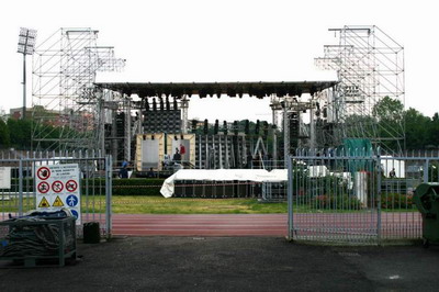 Day7-Riecco_il_palco